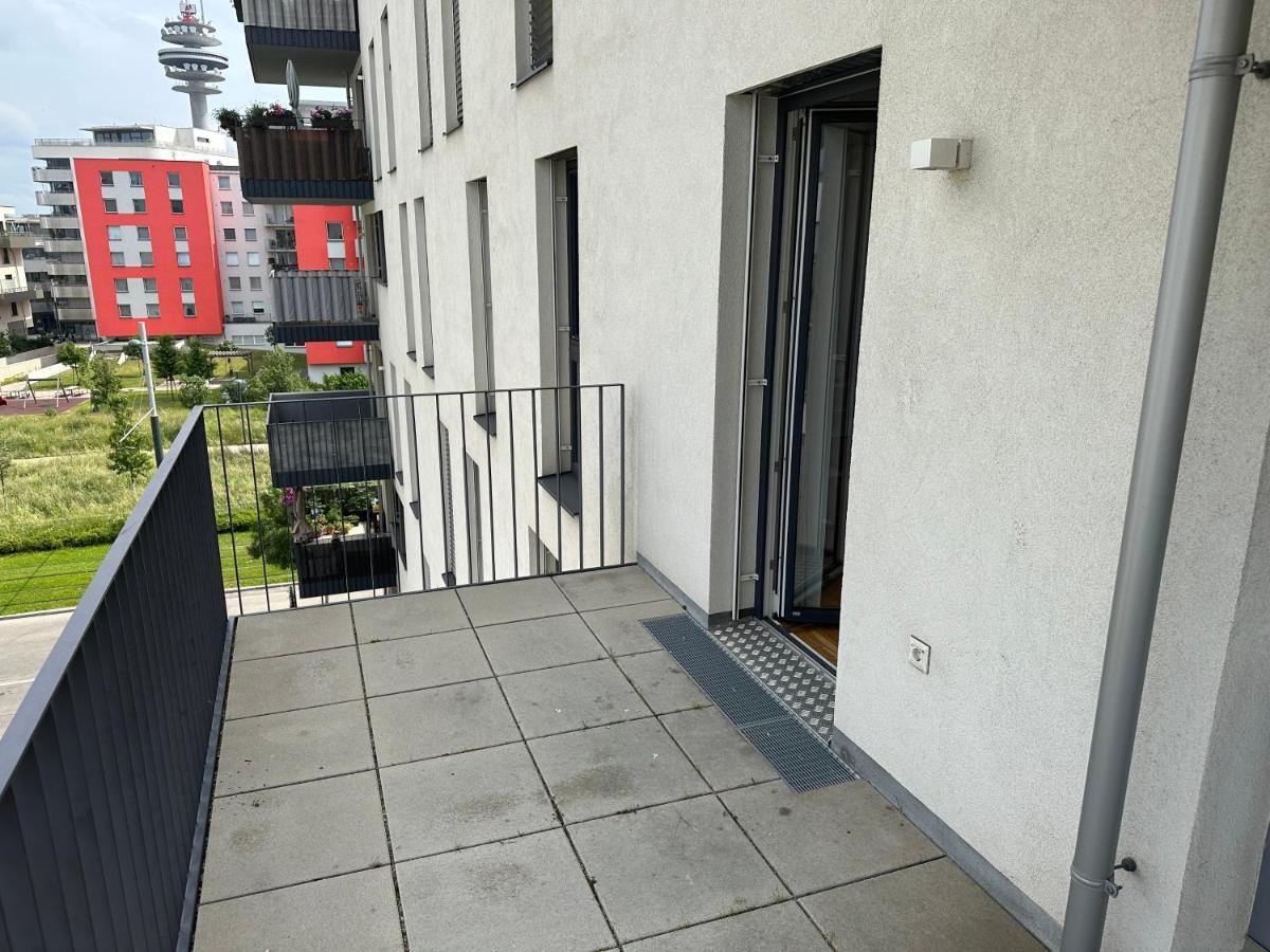 Hauptbahnhof Ferienwohnung Am Park فيينا المظهر الخارجي الصورة