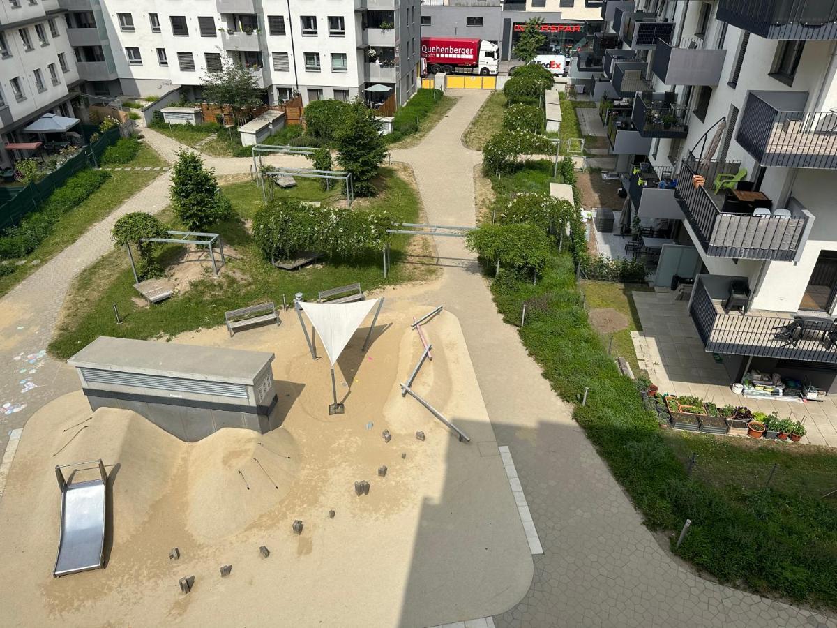 Hauptbahnhof Ferienwohnung Am Park فيينا المظهر الخارجي الصورة